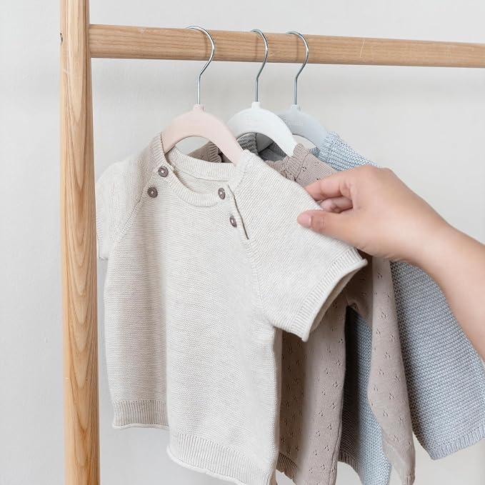 3 Sprouts Velvet Baby Hangers - Non-Slip Hanger for Infant, Toddler, Baby Clothes - Closet Kids Hangers with Slim Design, Nordic Colors, Pack of 30 - Assorted Cream, Grey, Hazelnut